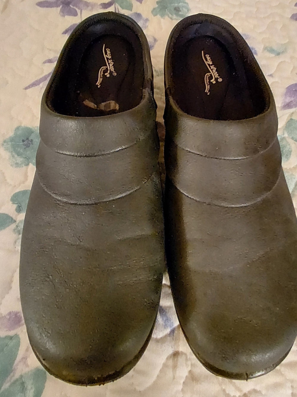 Easy Street Comfort Wave Ladies Navy Blue Slip On Mules.  Size 8.5 M.